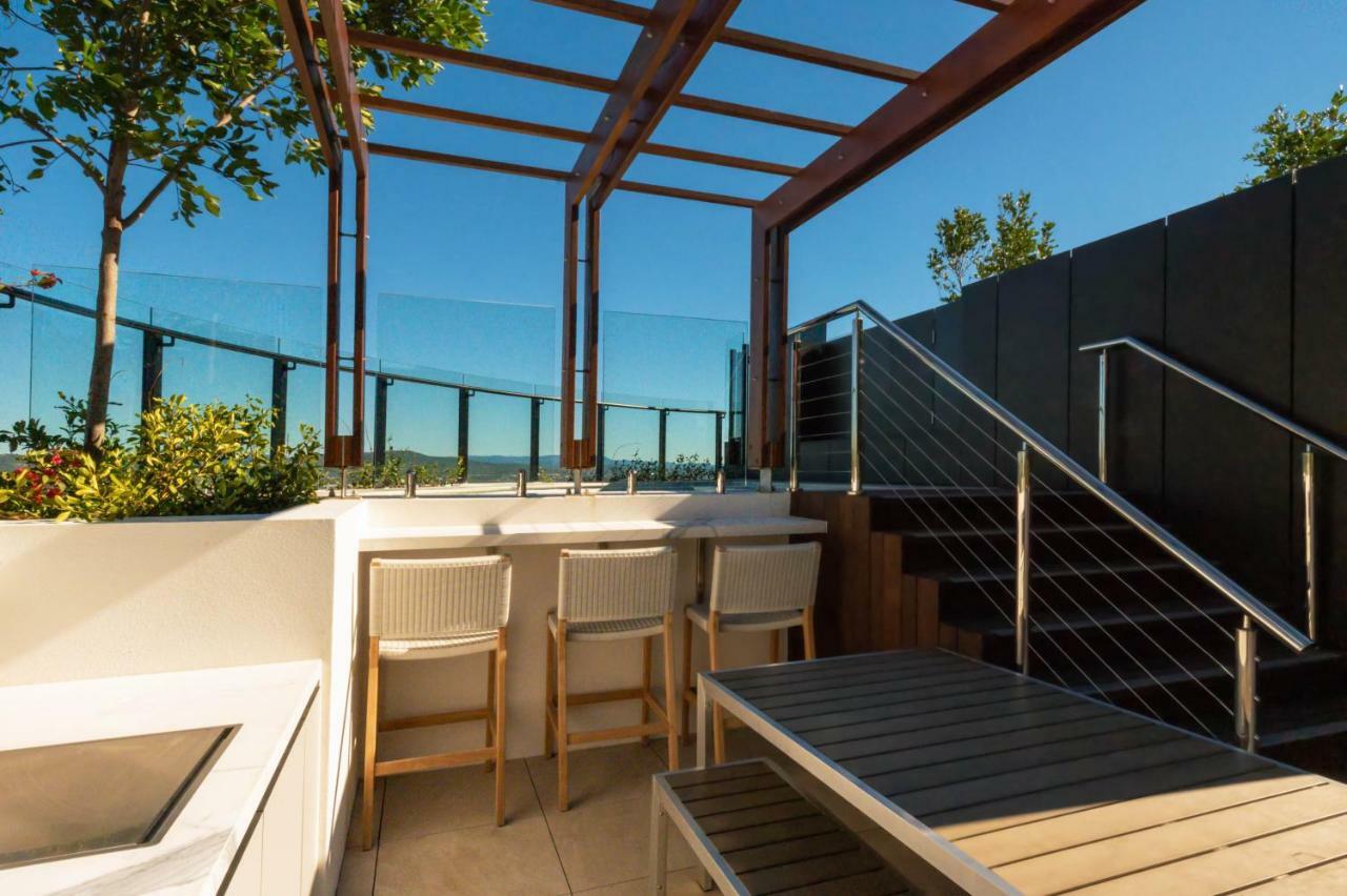 Fv 브리즈번 바이 페퍼스 아파트 호텔 외부 사진 The rooftop bar at the Hotel