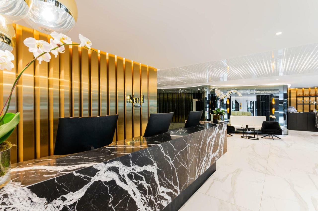 Fv 브리즈번 바이 페퍼스 아파트 호텔 외부 사진 The lobby of the hotel